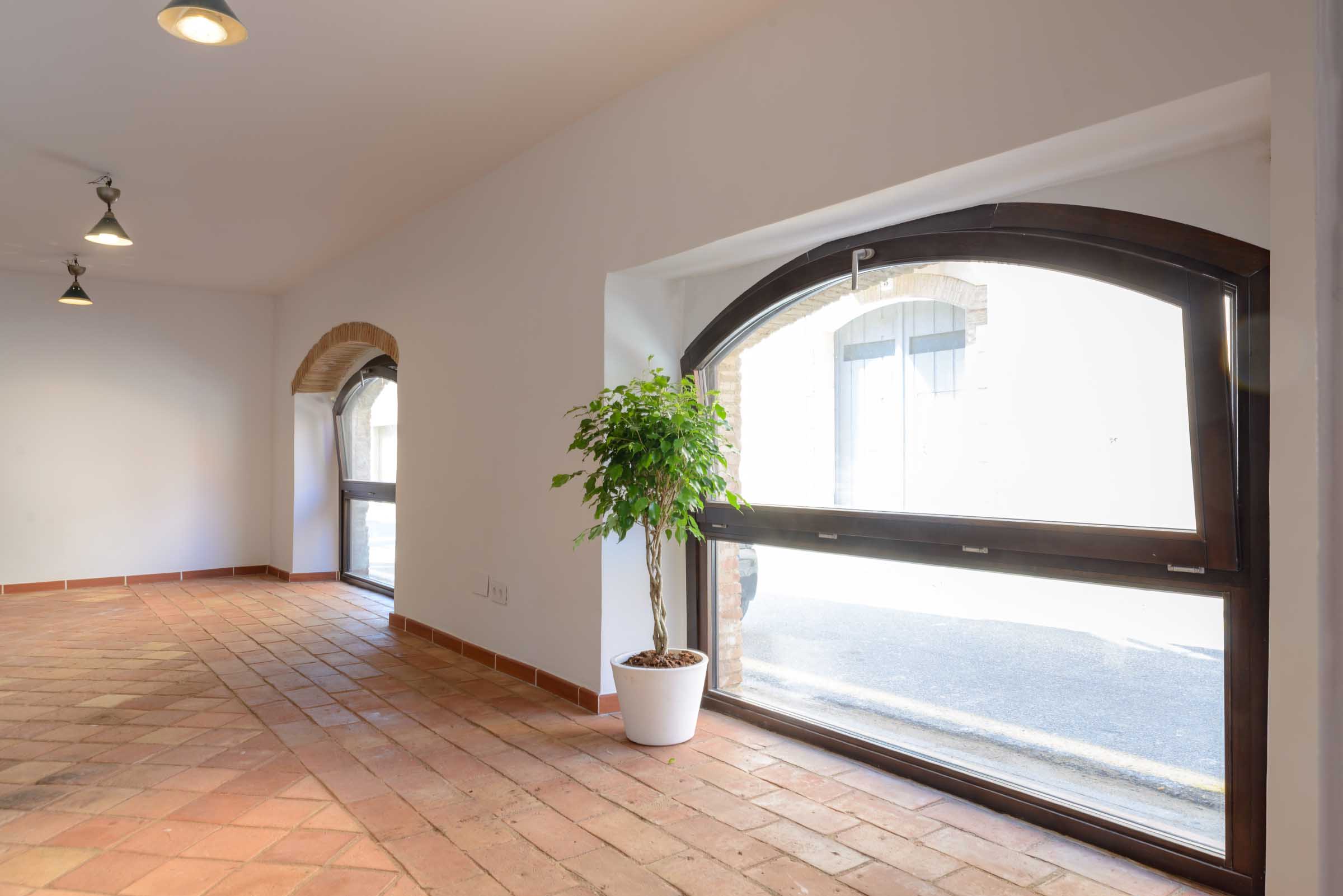 Construcciones Zafiro · Reformas integrales de viviendas, locales, baños...